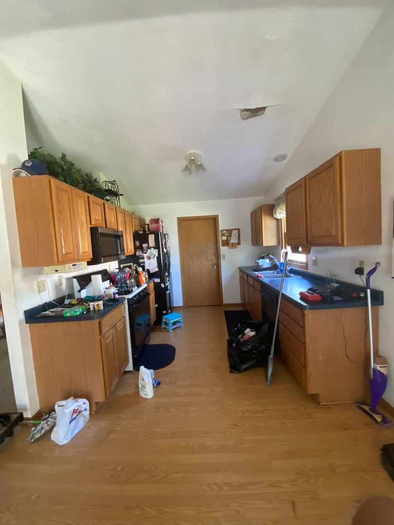 501 Hawkins Drive Property Photo 4