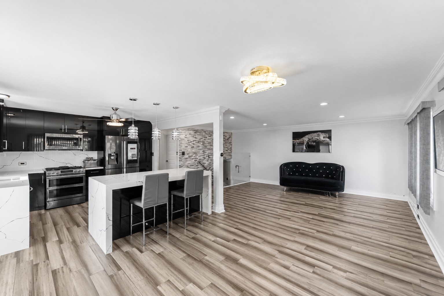 1115 191st Street Property Photo 5
