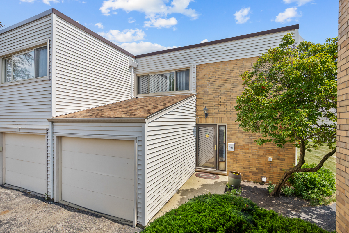 369 Cedar Tree Court Property Photo 1