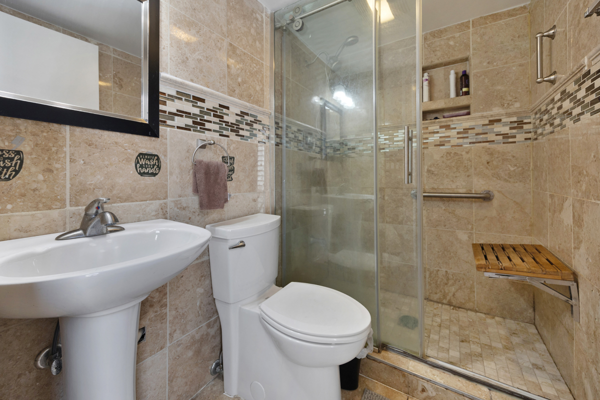 369 Cedar Tree Court Property Photo 9