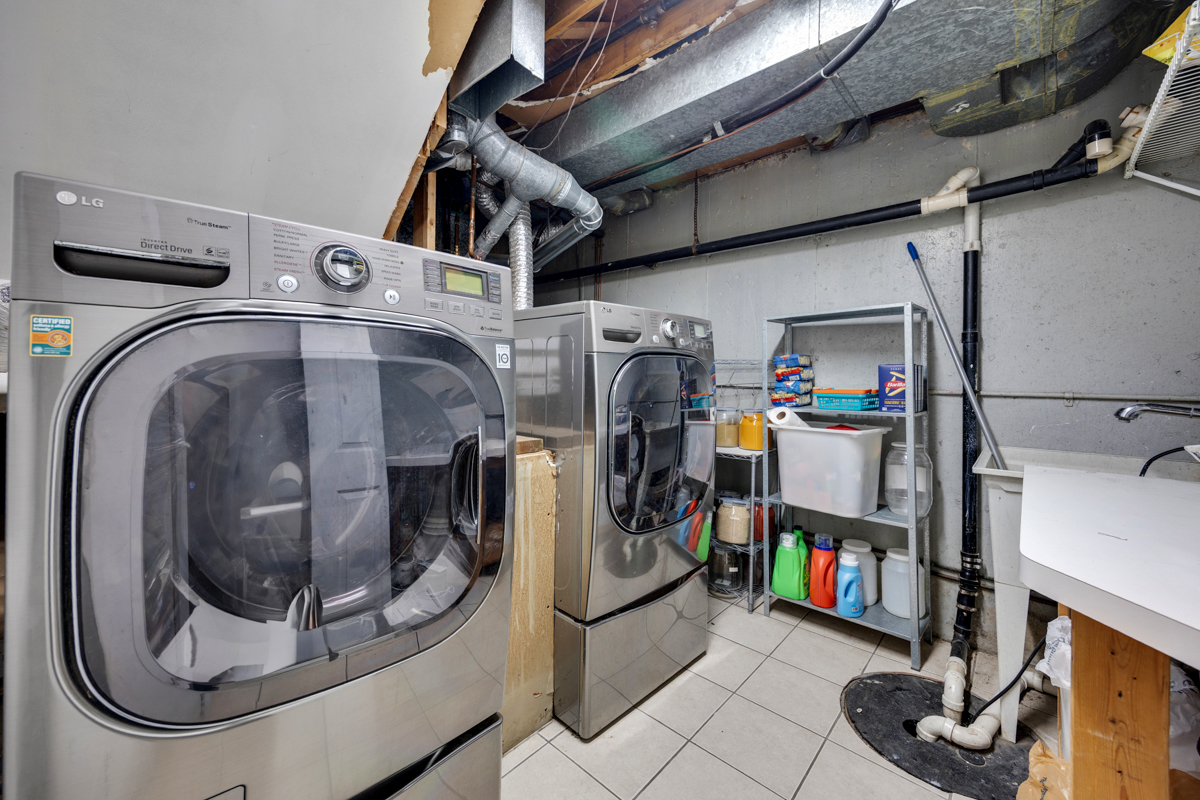 369 Cedar Tree Court Property Photo 17