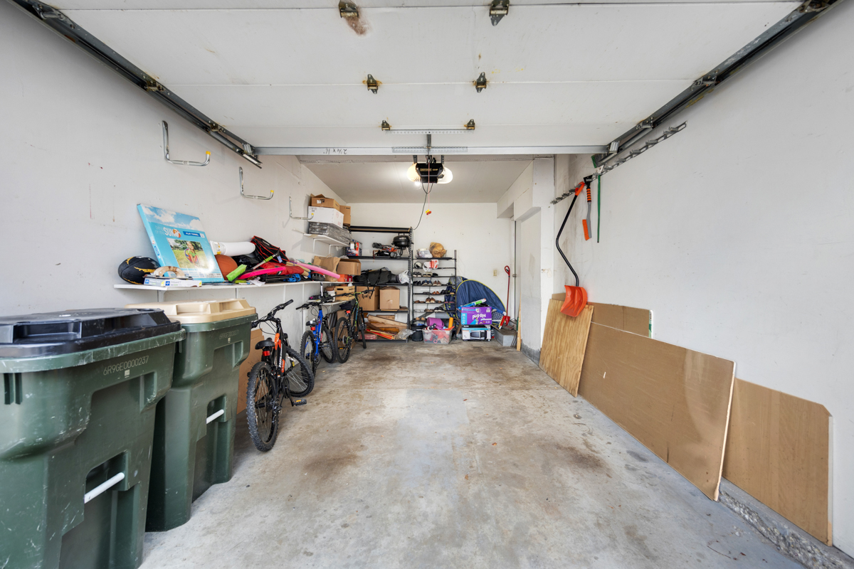 369 Cedar Tree Court Property Photo 18