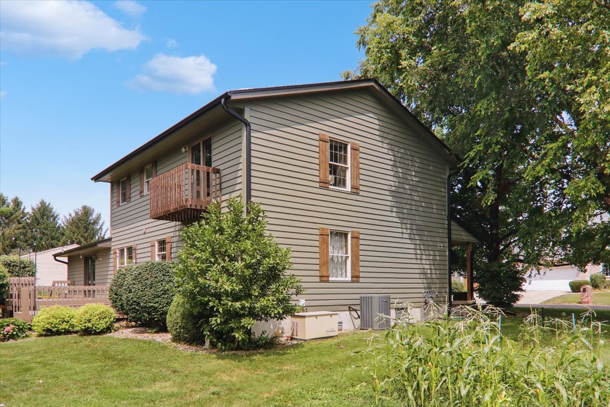 302 Ceilo View Street Property Photo 7