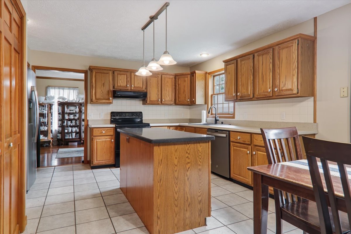 302 Ceilo View Street Property Photo 12