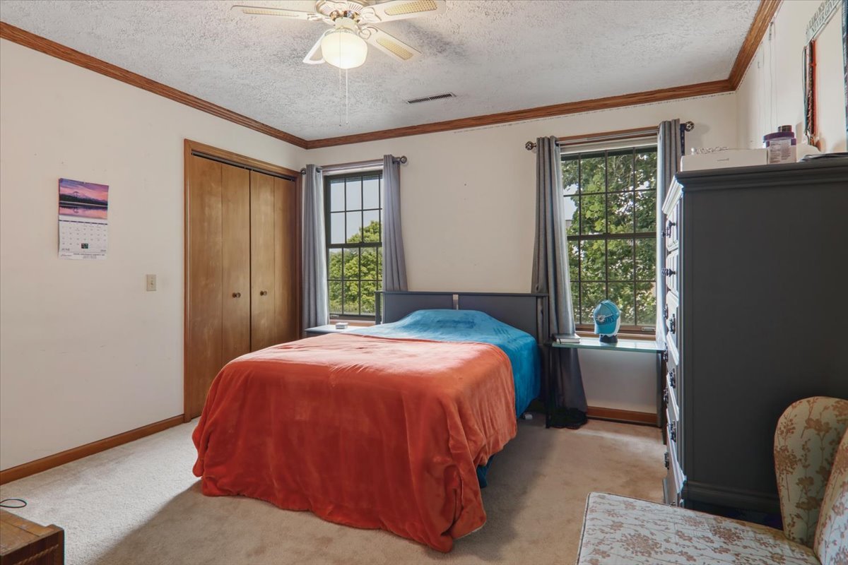 302 Ceilo View Street Property Photo 22