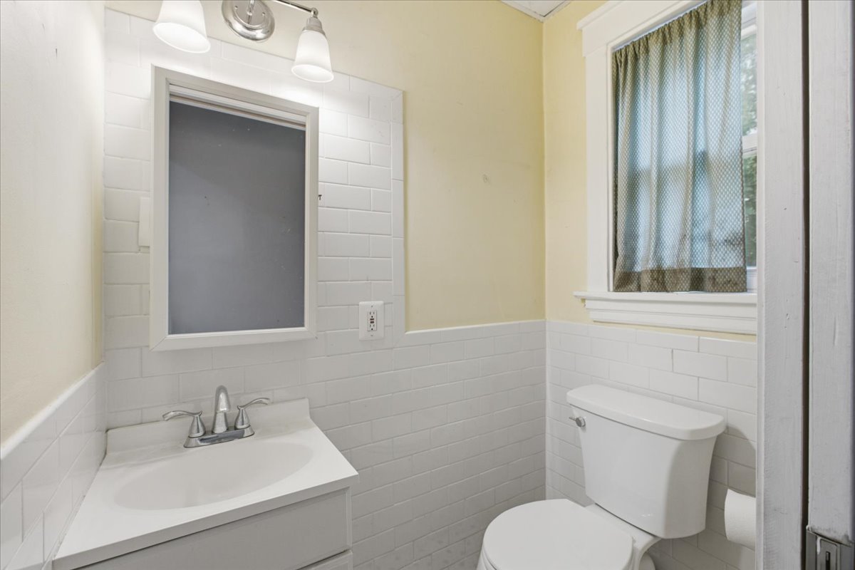 1527 W Juneway Terrace Property Photo 16