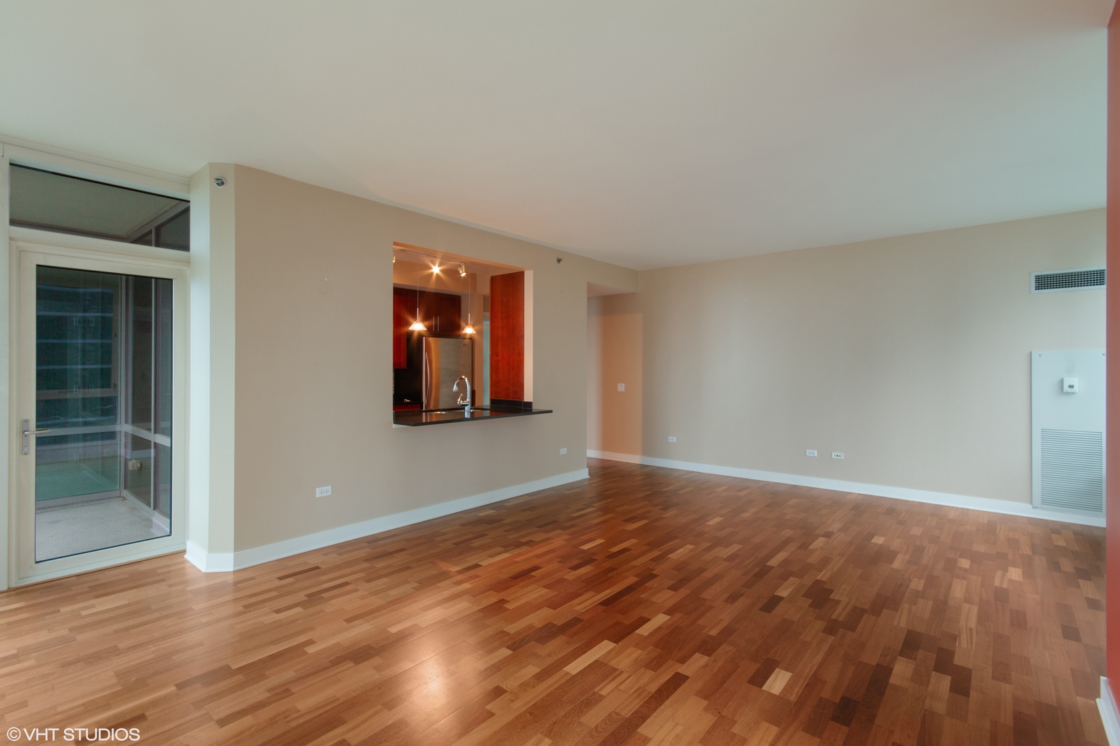 505 N Mcclurg Court 1702 Property Photo 6