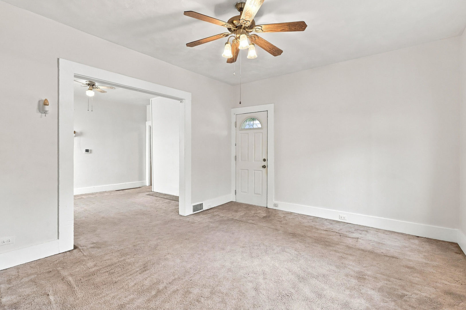 621 Oak Street Property Photo 6