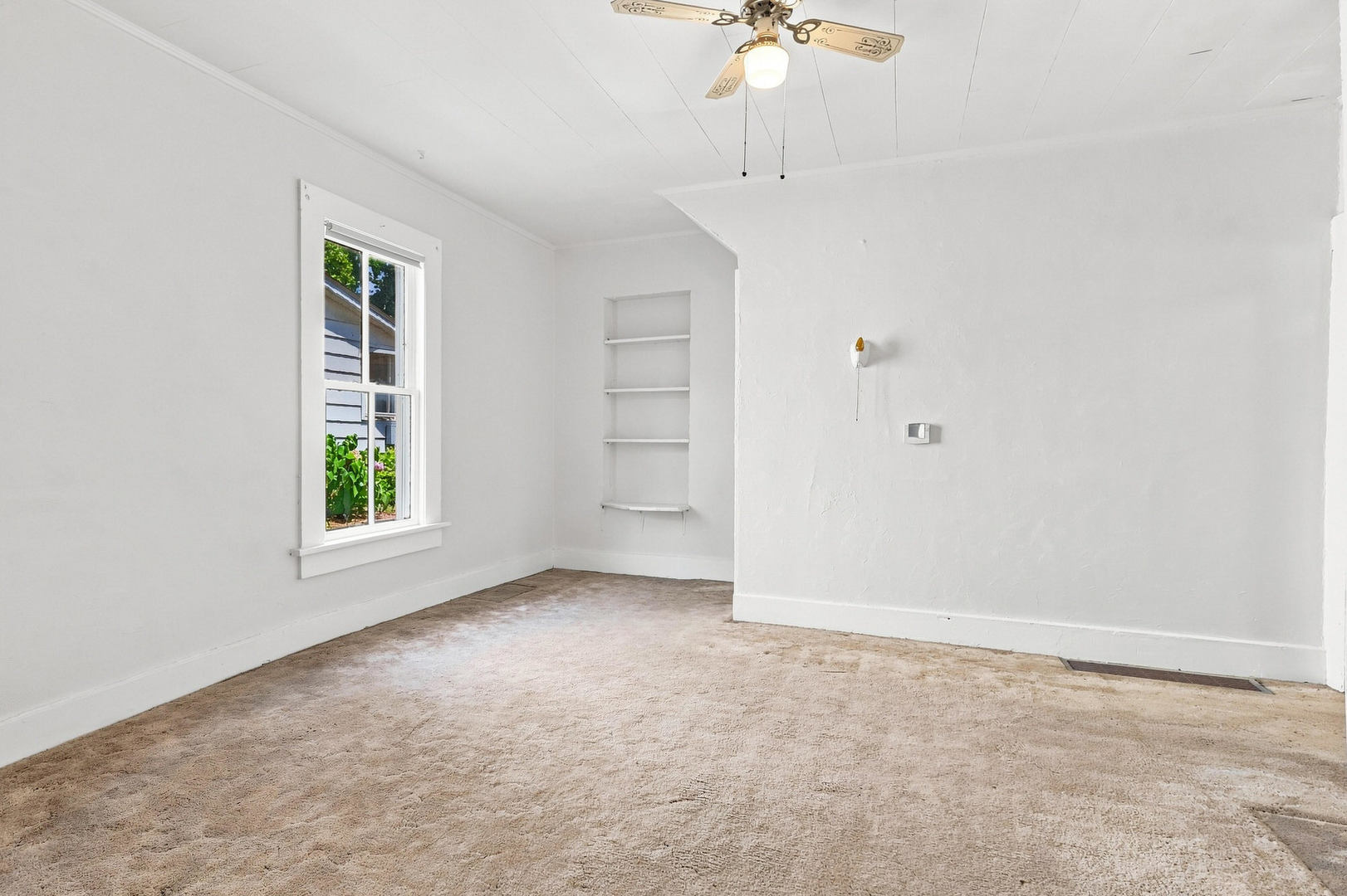 621 Oak Street Property Photo 7