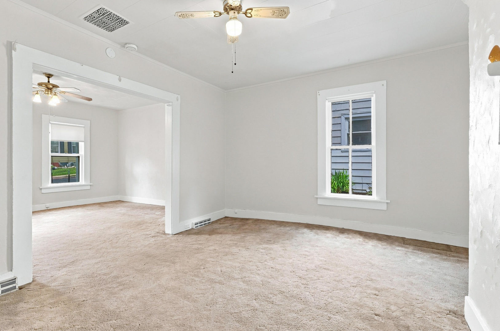 621 Oak Street Property Photo 8