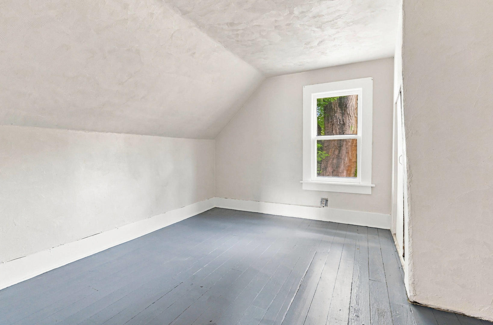 621 Oak Street Property Photo 14