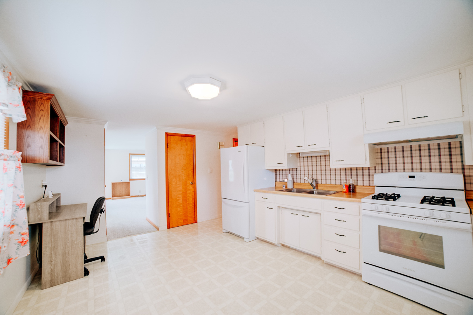 304 E Cherry Street 1 Property Photo 10
