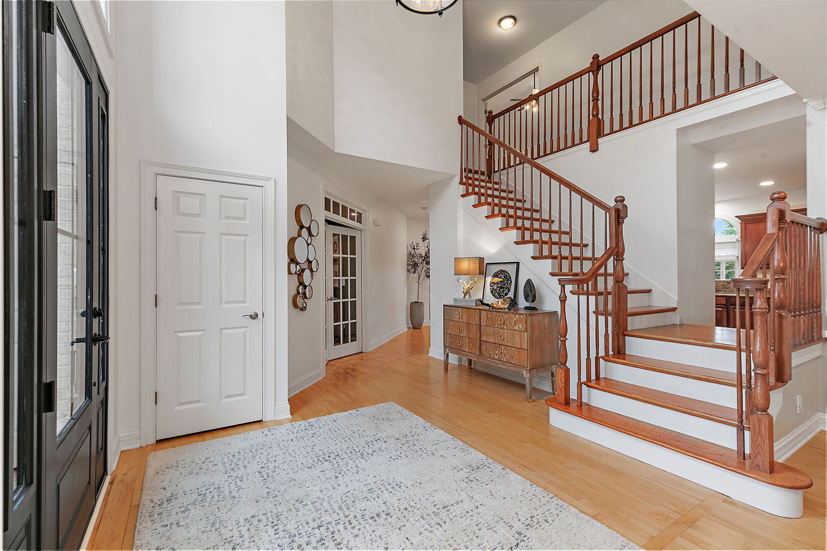 651 Clover Drive Property Photo 6