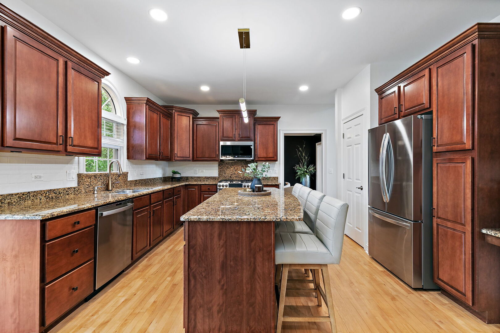 651 Clover Drive Property Photo 13