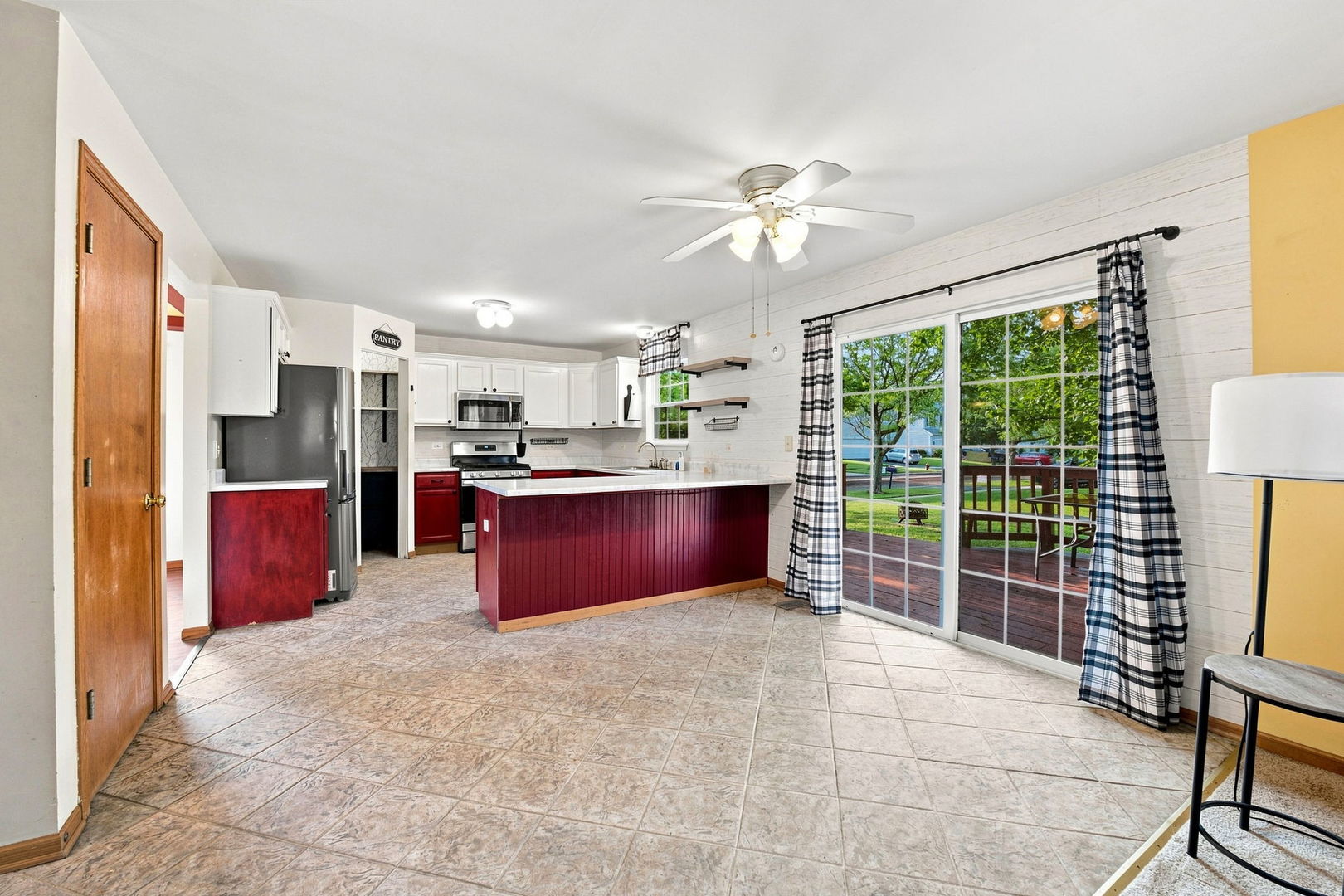 1517 Baytree Drive Property Photo 9