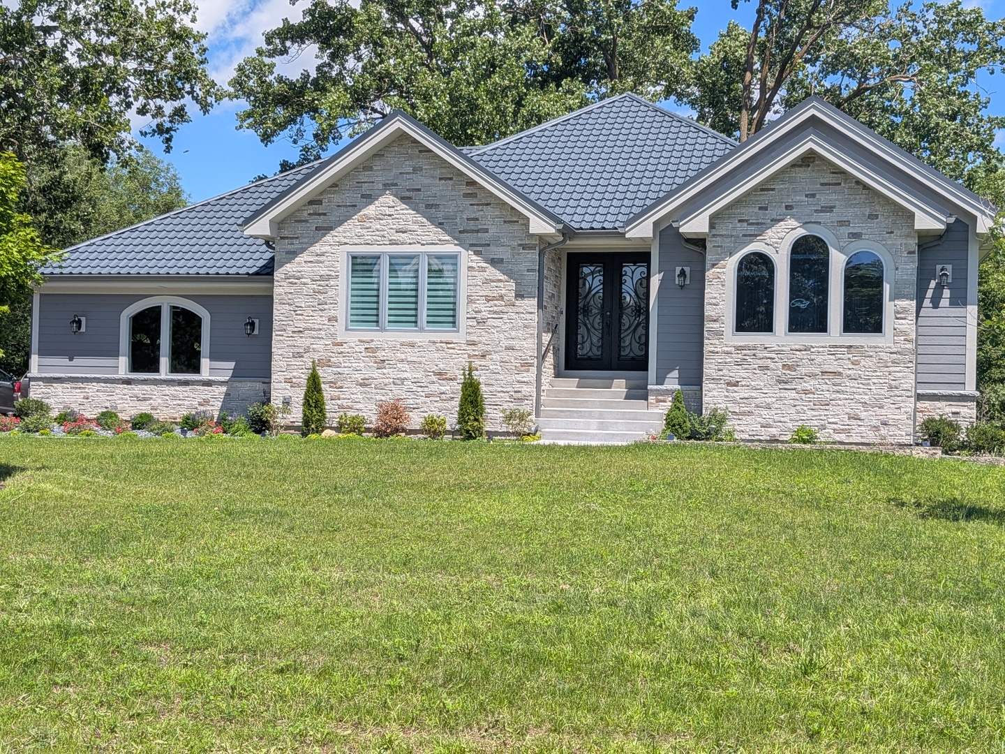 8316 Redtail Drive Property Photo 1