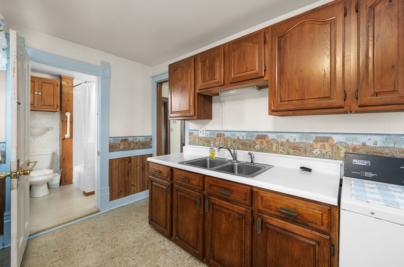819 N Elm Street Property Photo 19