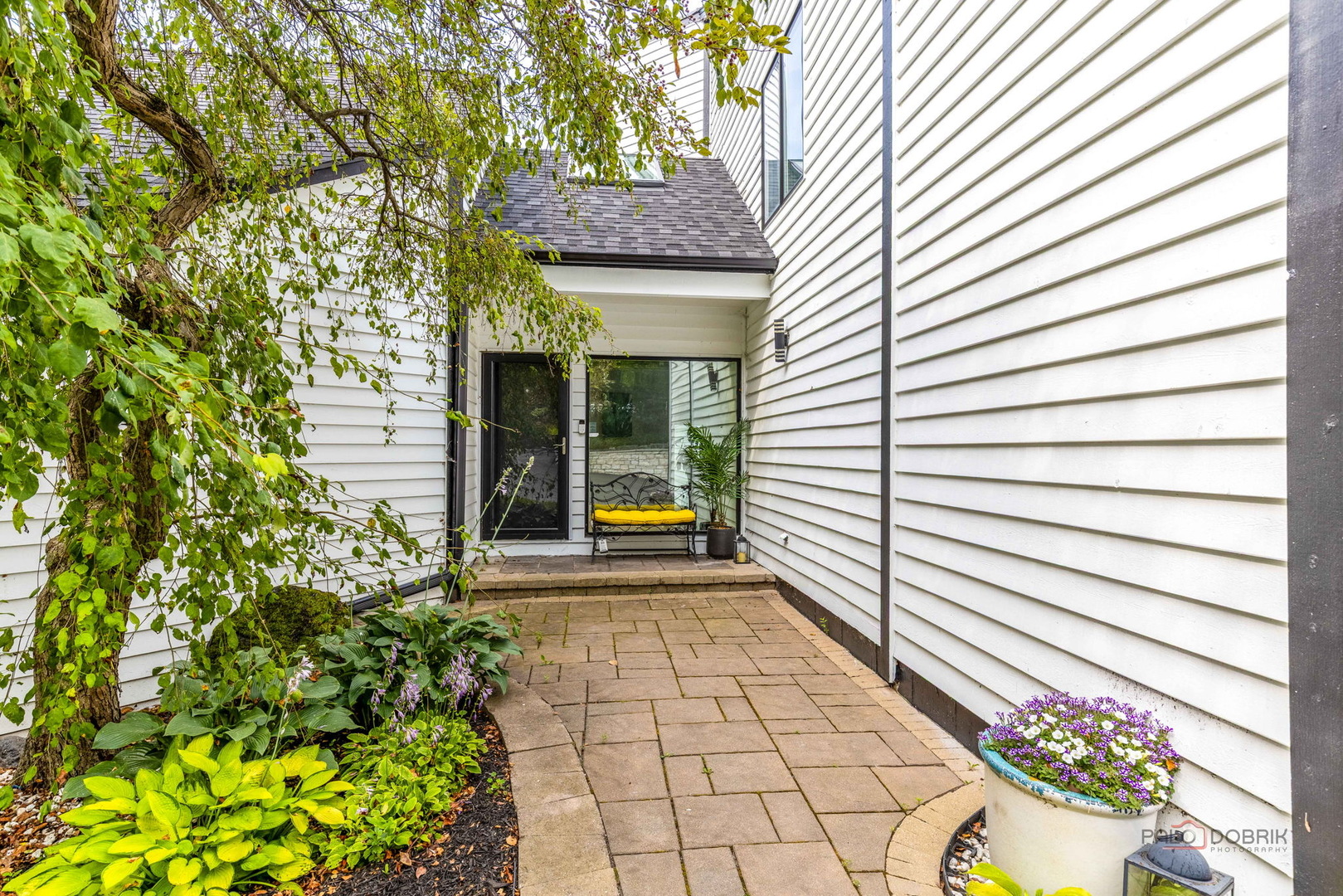 112 Ravine Lane Property Photo 2