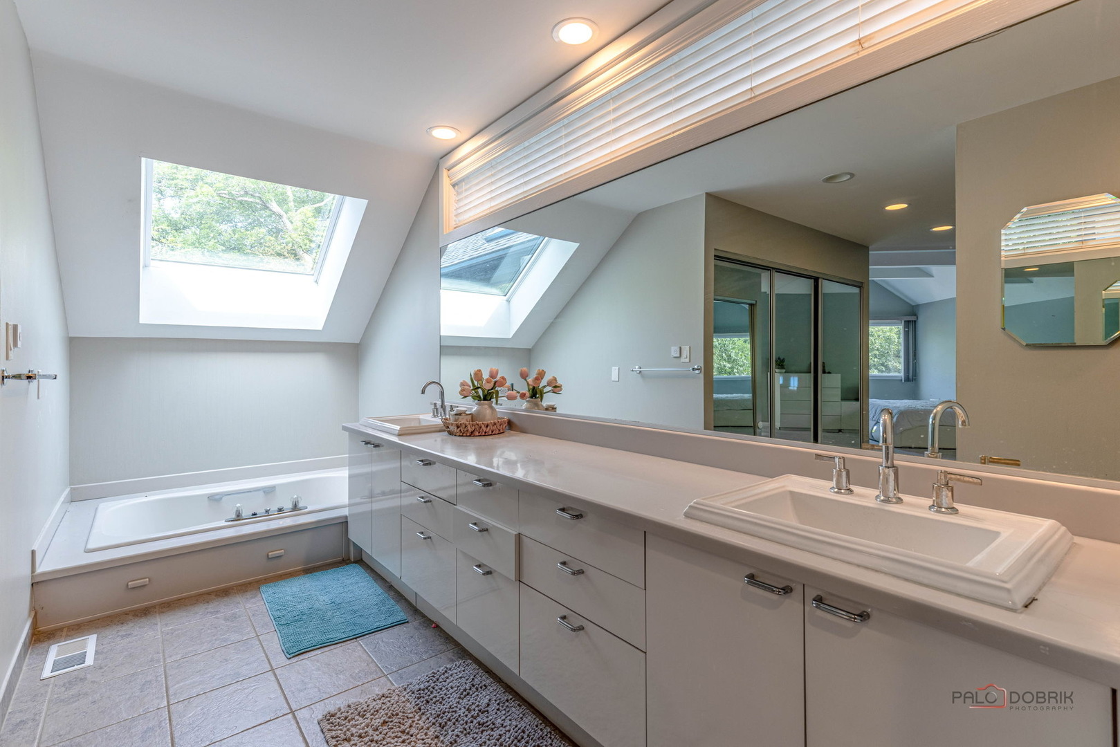 112 Ravine Lane Property Photo 43