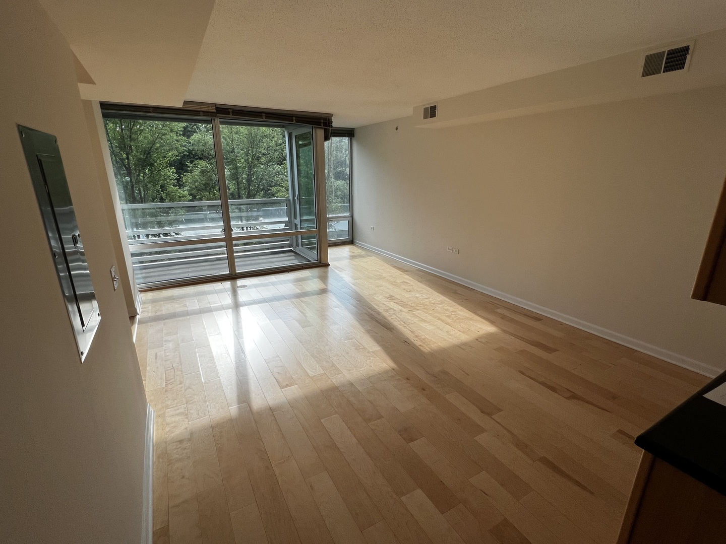 9655 Woods Drive 406 Property Photo 5