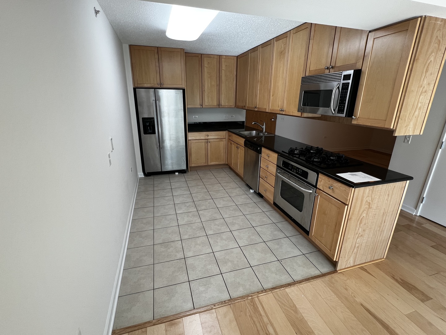 9655 Woods Drive 406 Property Photo 6
