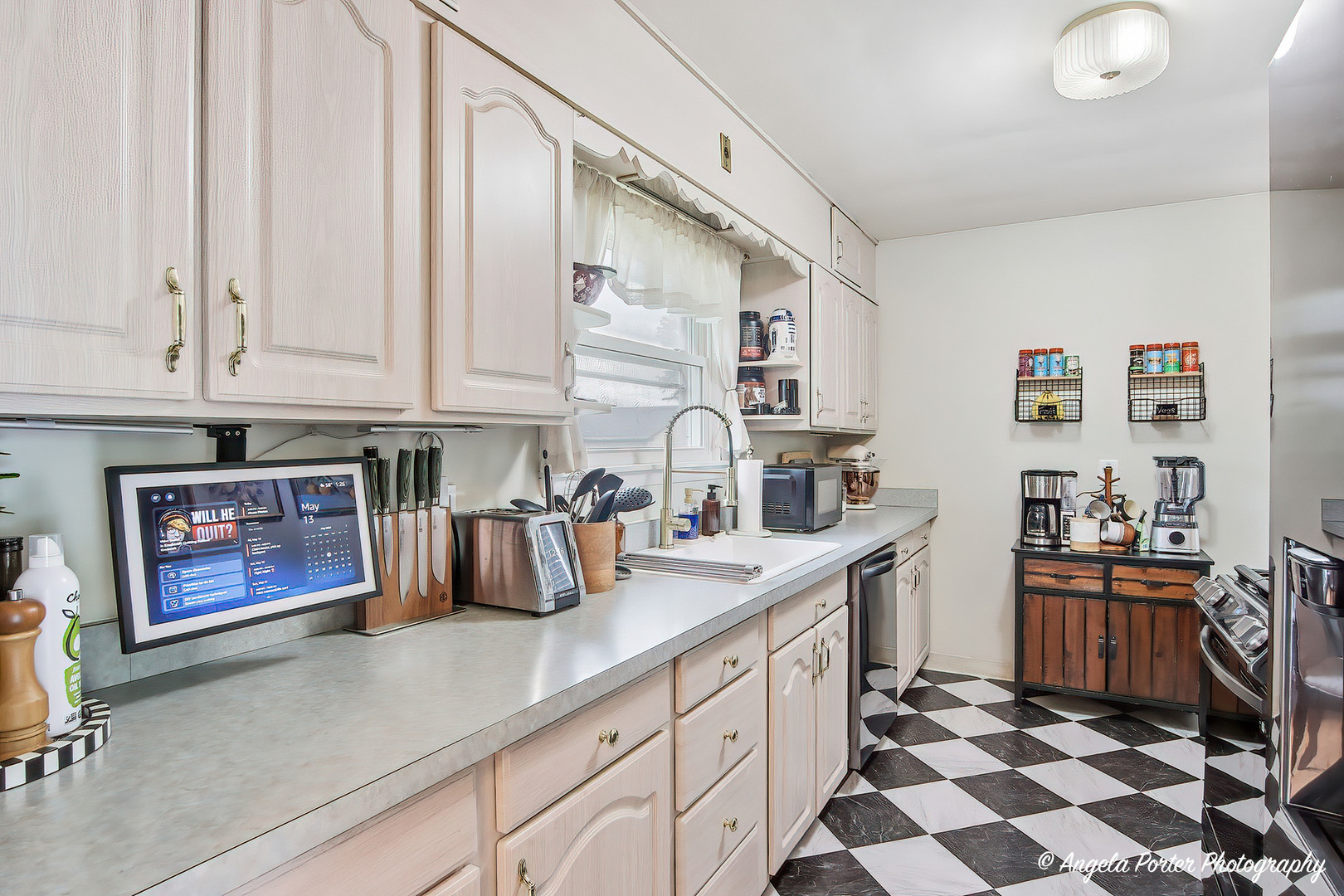353 Marengo Road Property Photo 12