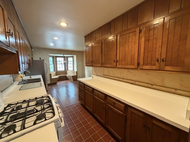 1209 Richmond Street Property Photo 11