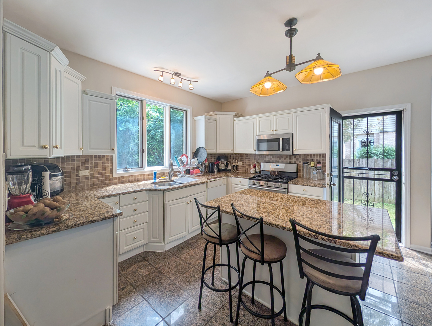 3811 River Road Property Photo 4