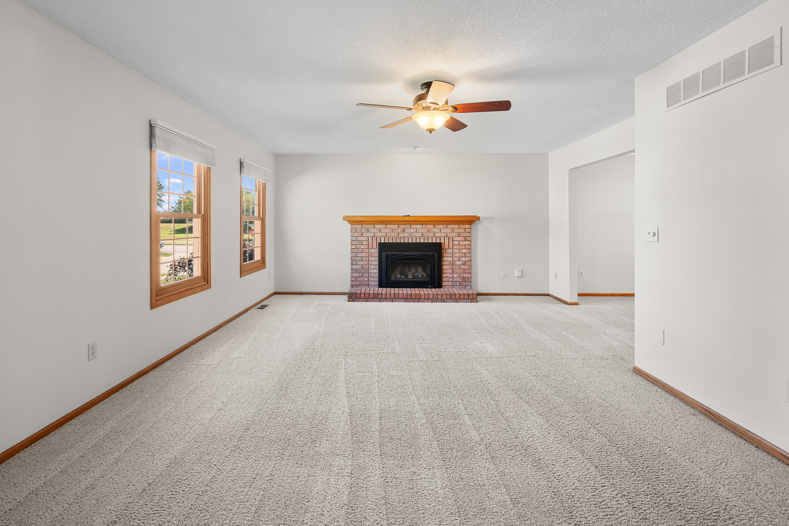 3453 43rd Avenue Court Property Photo 6