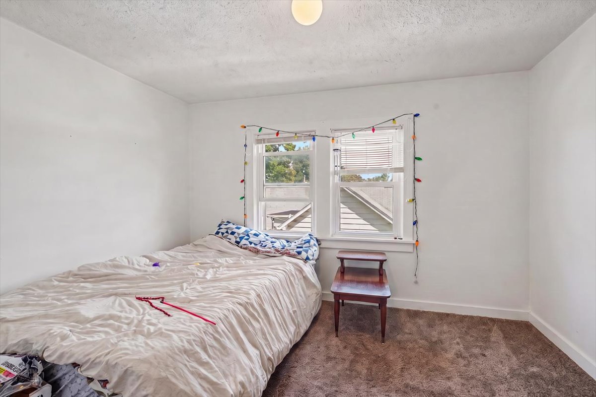 1207 S Main Street Property Photo 12