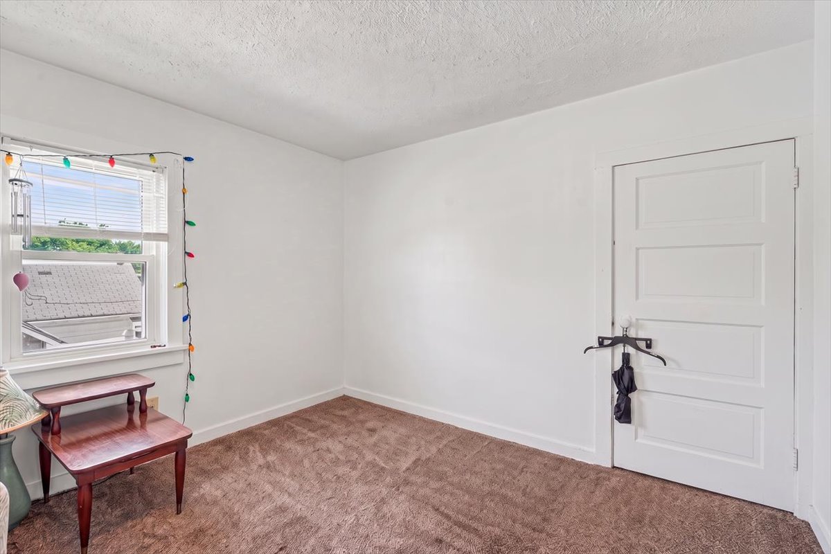 1207 S Main Street Property Photo 13
