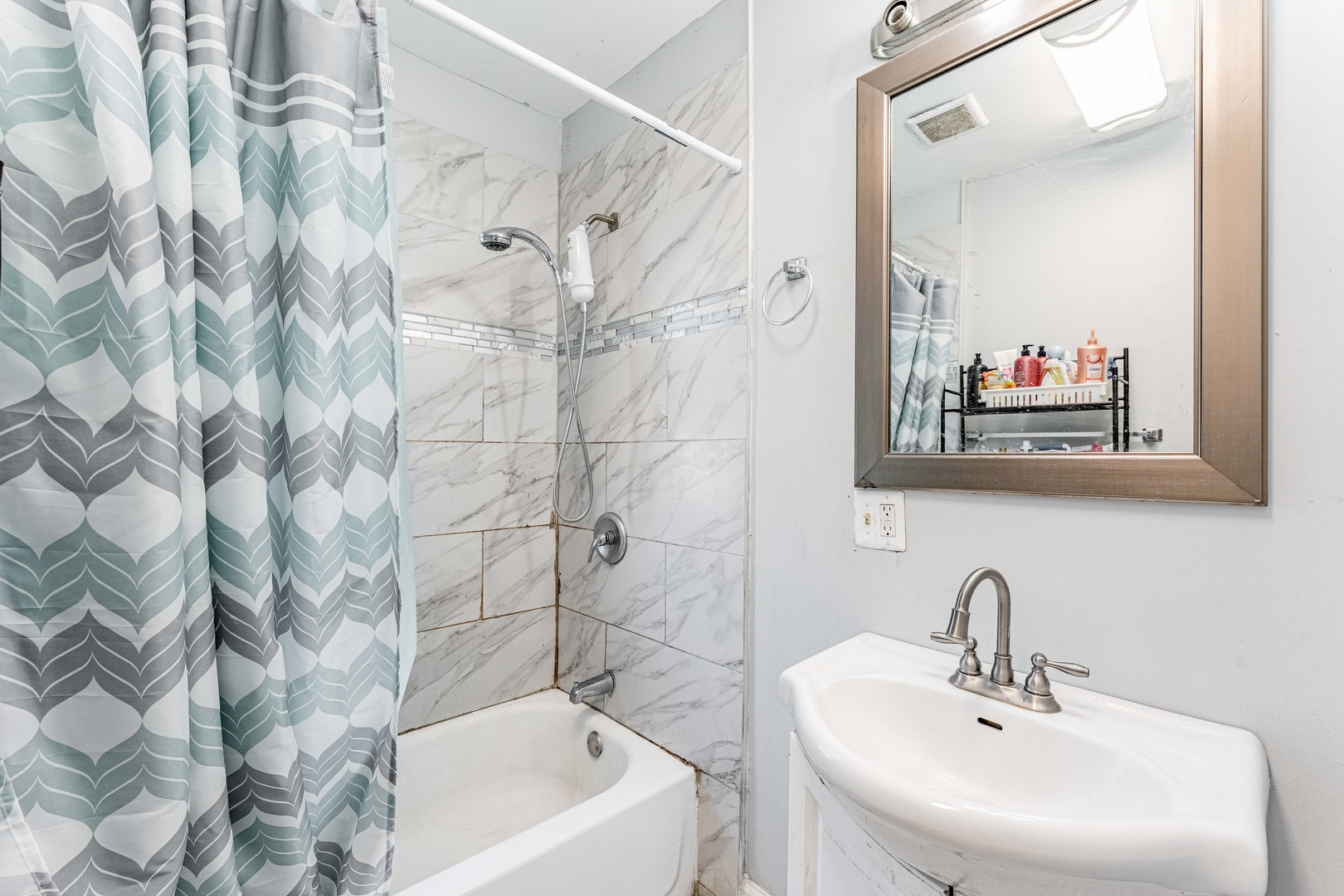 7553 S Saint Lawrence Avenue Property Photo 13