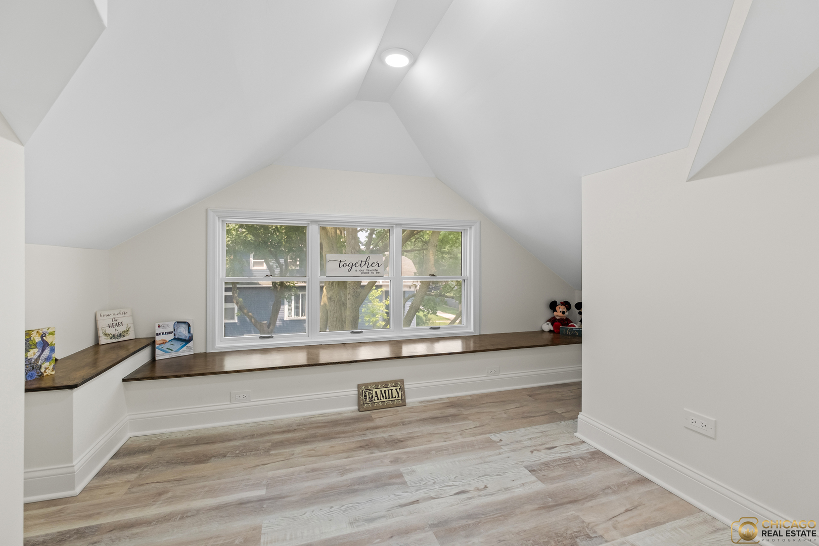 4656 N Leamington Avenue Property Photo 25