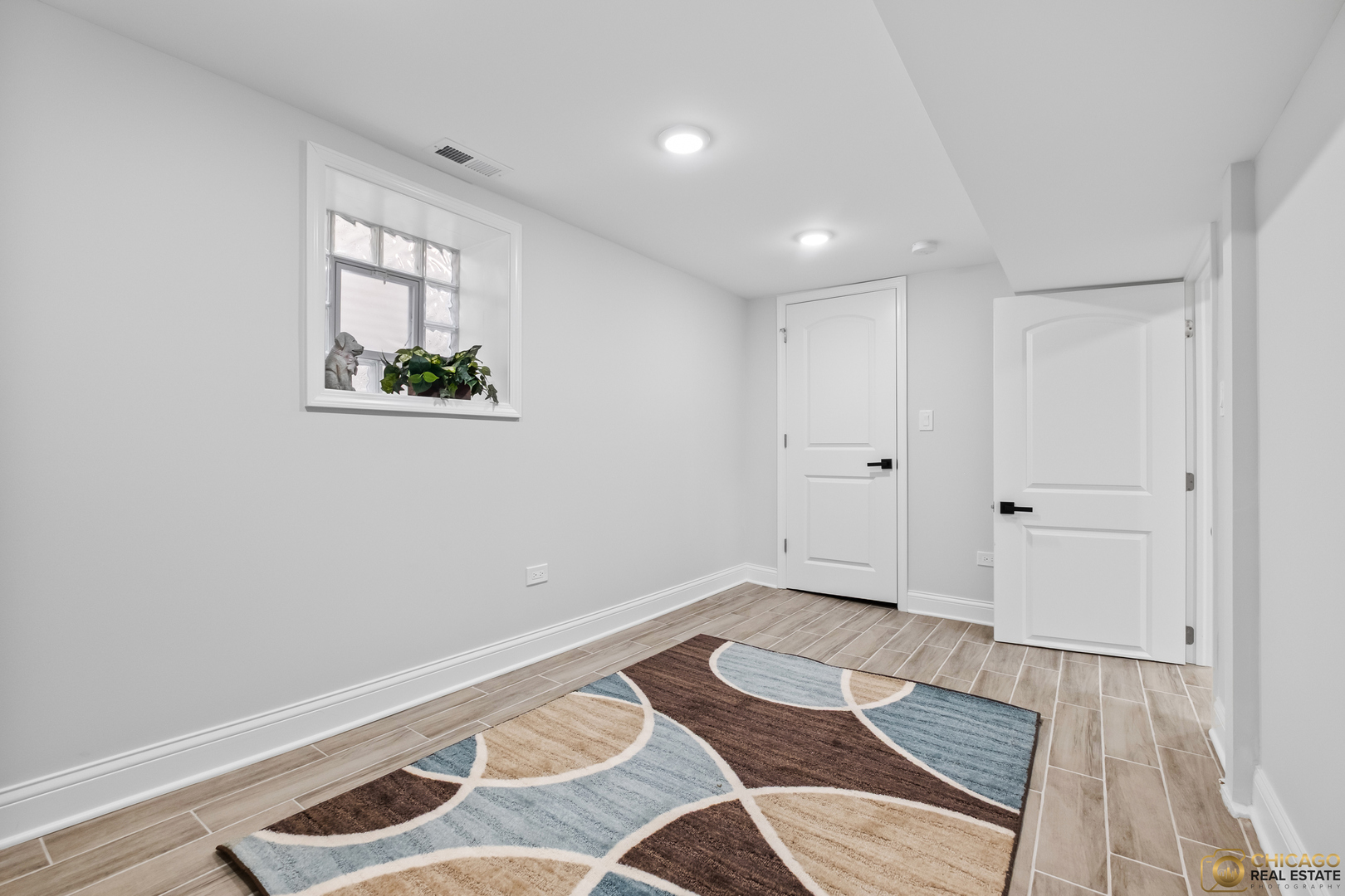 4656 N Leamington Avenue Property Photo 31