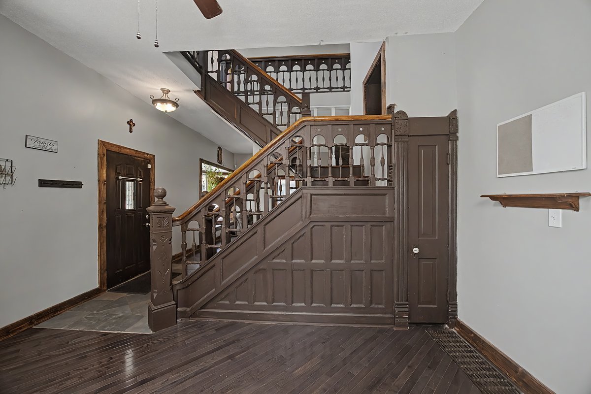111 7th Street Property Photo 7