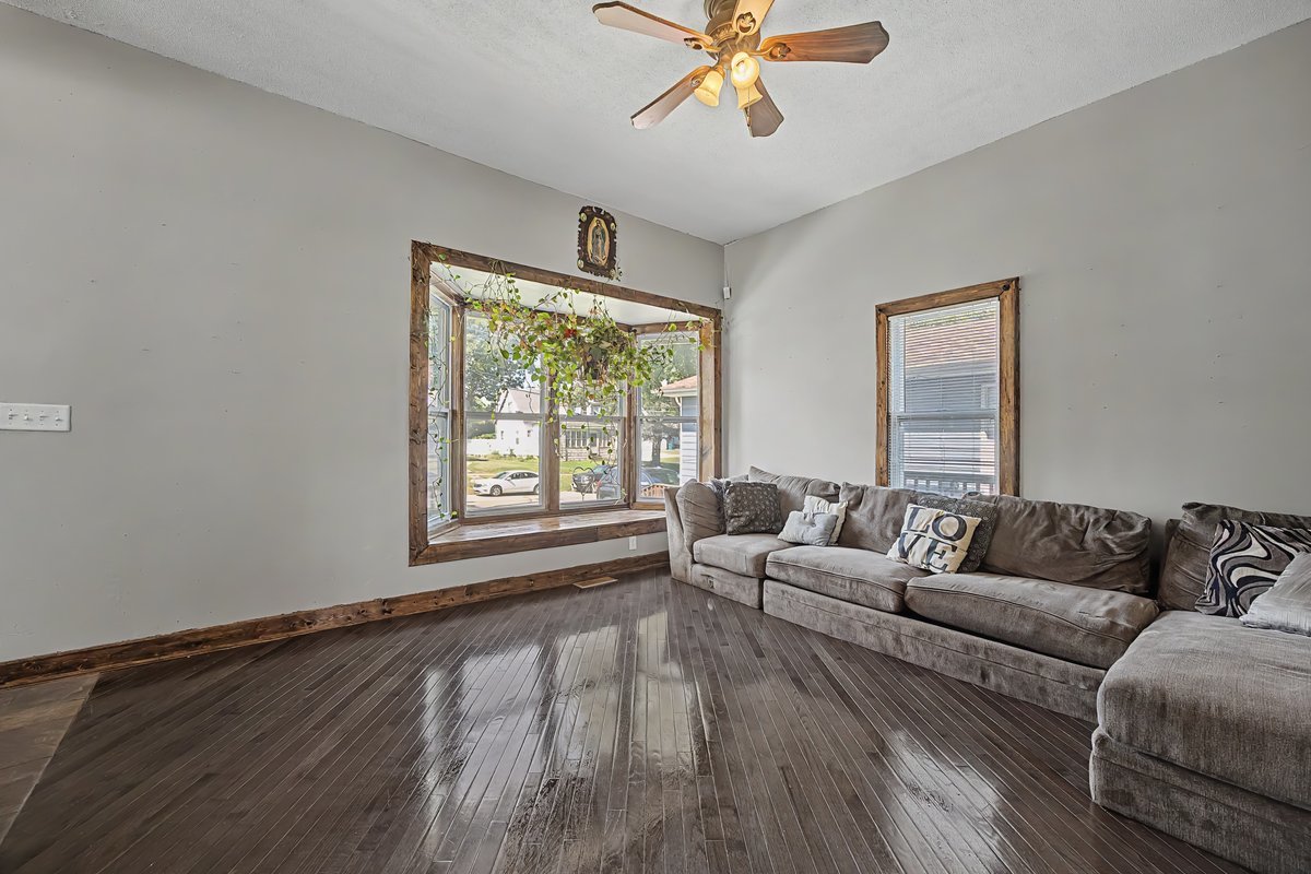 111 7th Street Property Photo 10