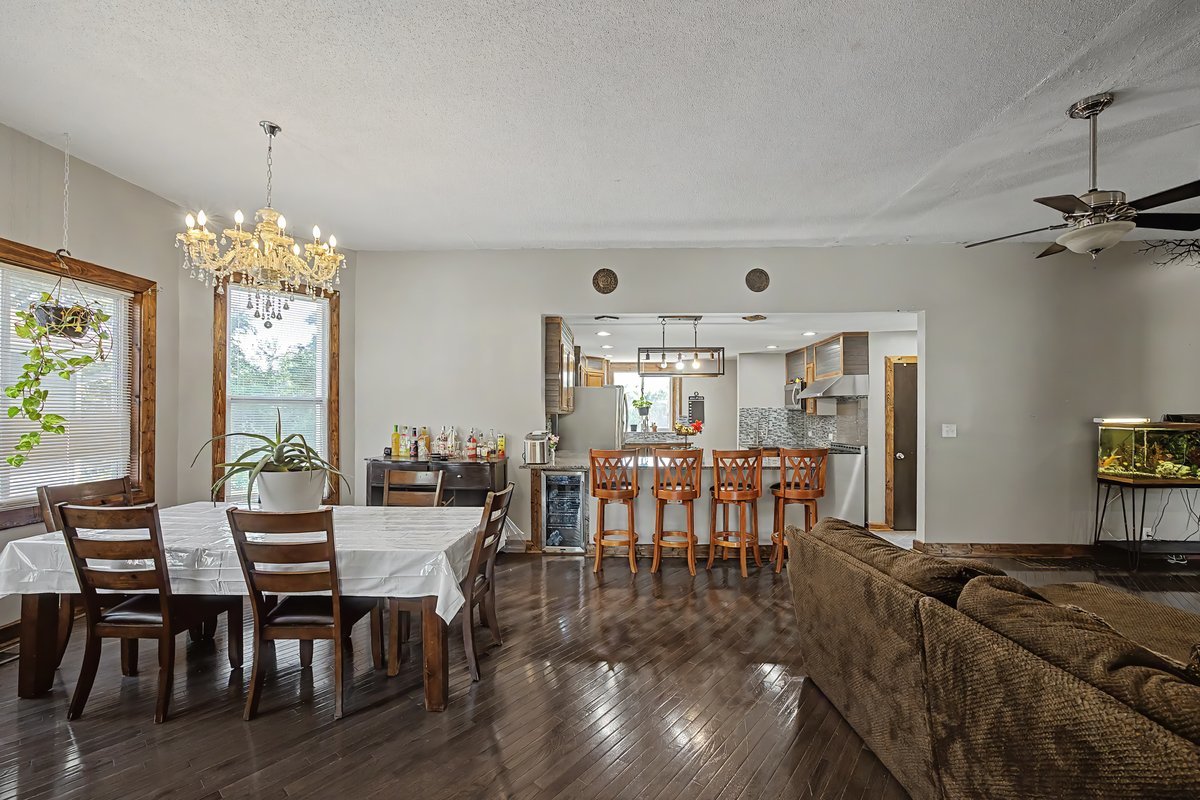 111 7th Street Property Photo 14