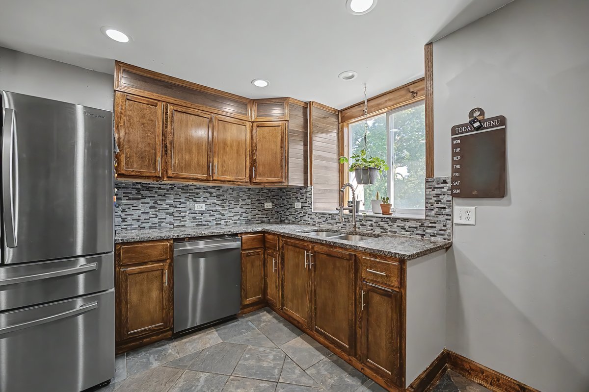 111 7th Street Property Photo 21