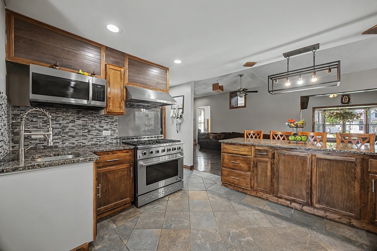 111 7th Street Property Photo 22