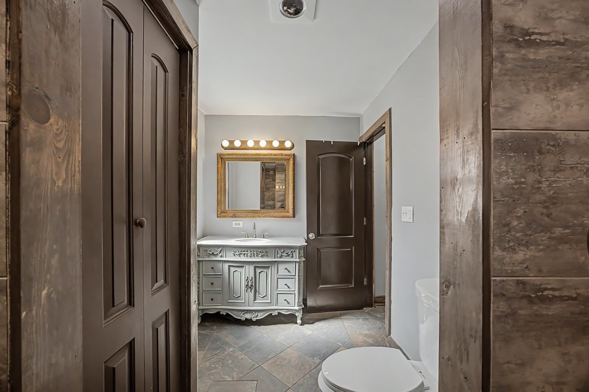 111 7th Street Property Photo 29