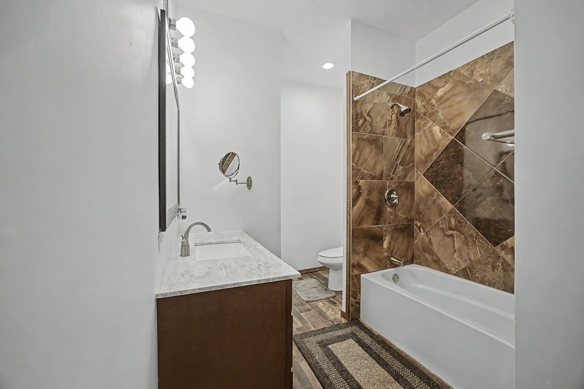 111 7th Street Property Photo 53