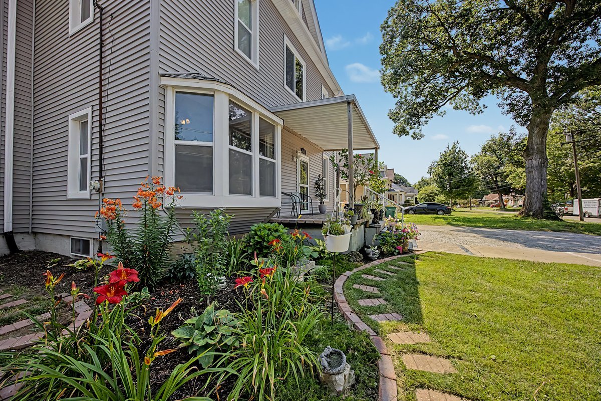 111 7th Street Property Photo 61