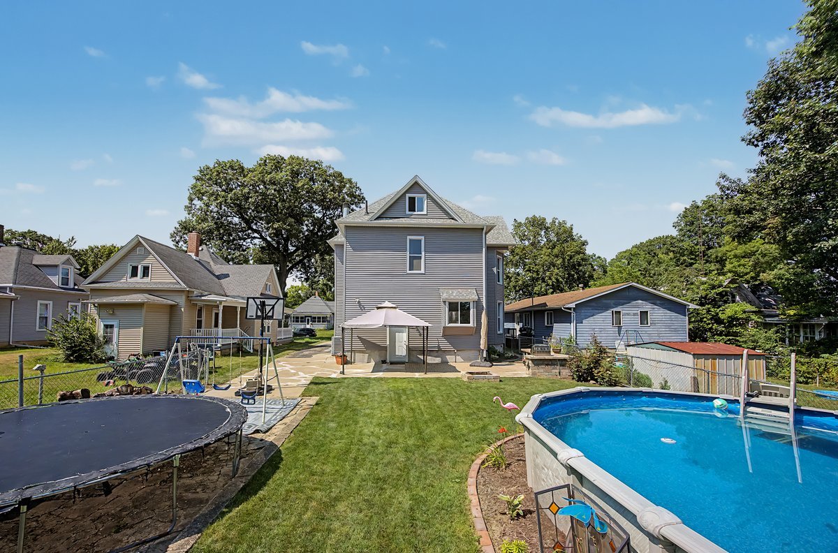 111 7th Street Property Photo 68