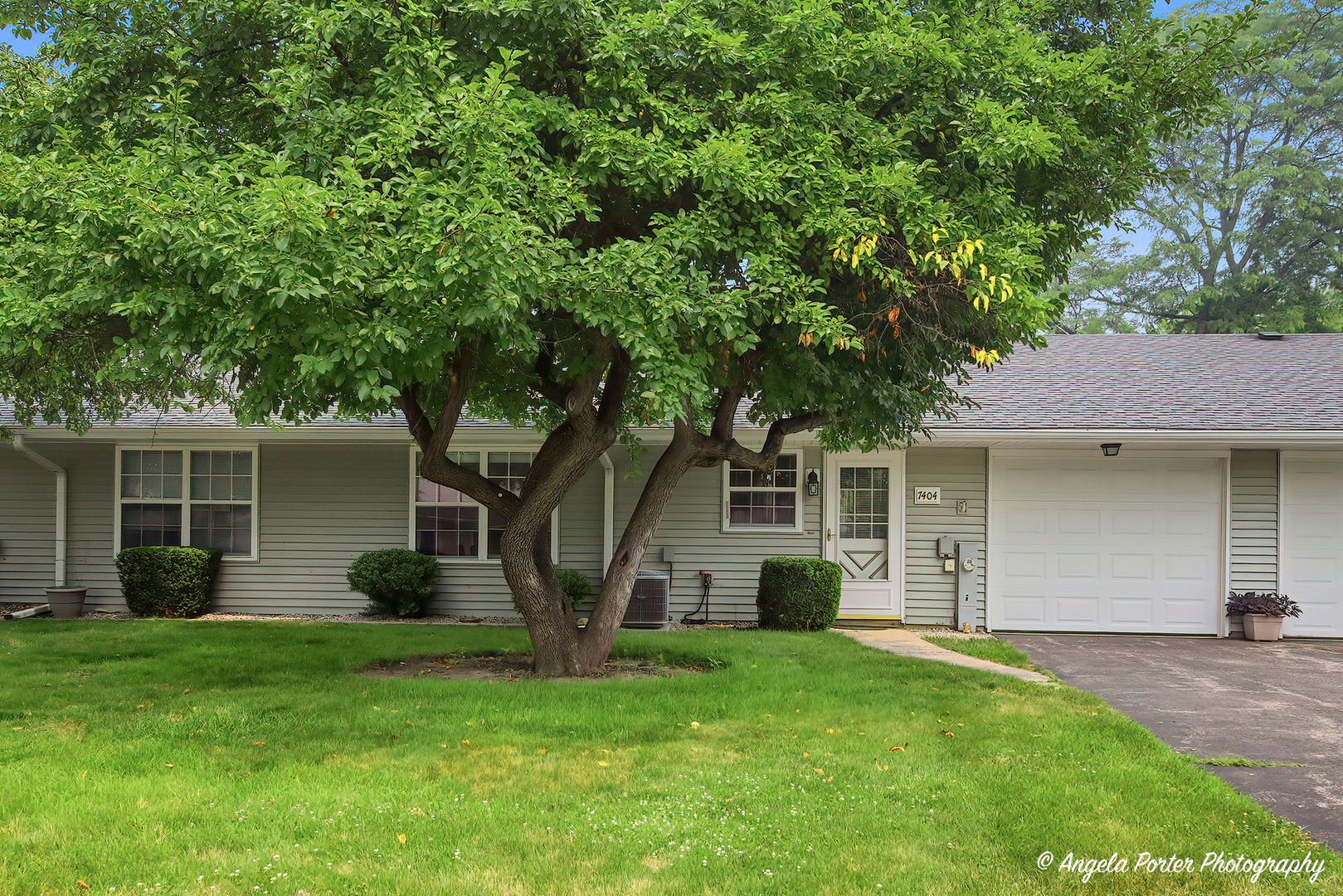 7404 Crest Hill Court 215