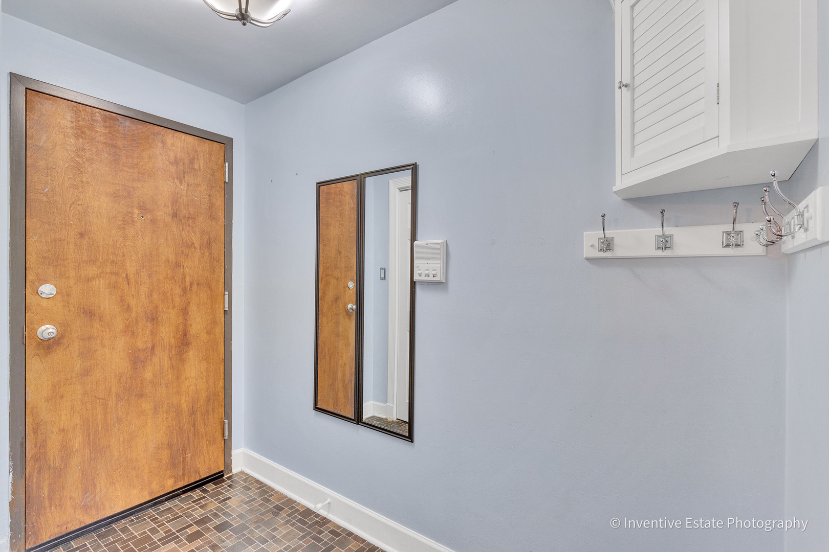 5406 S Harper Avenue 303 Property Photo 12