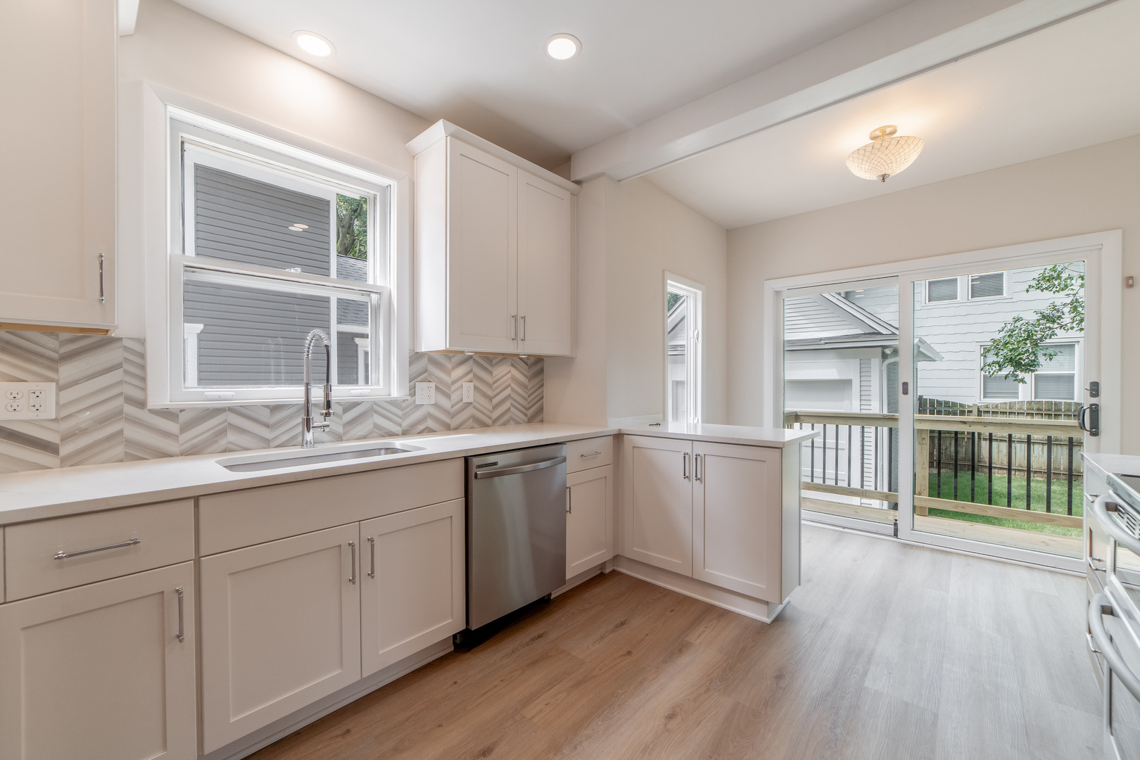 719 5th Street Property Photo 8