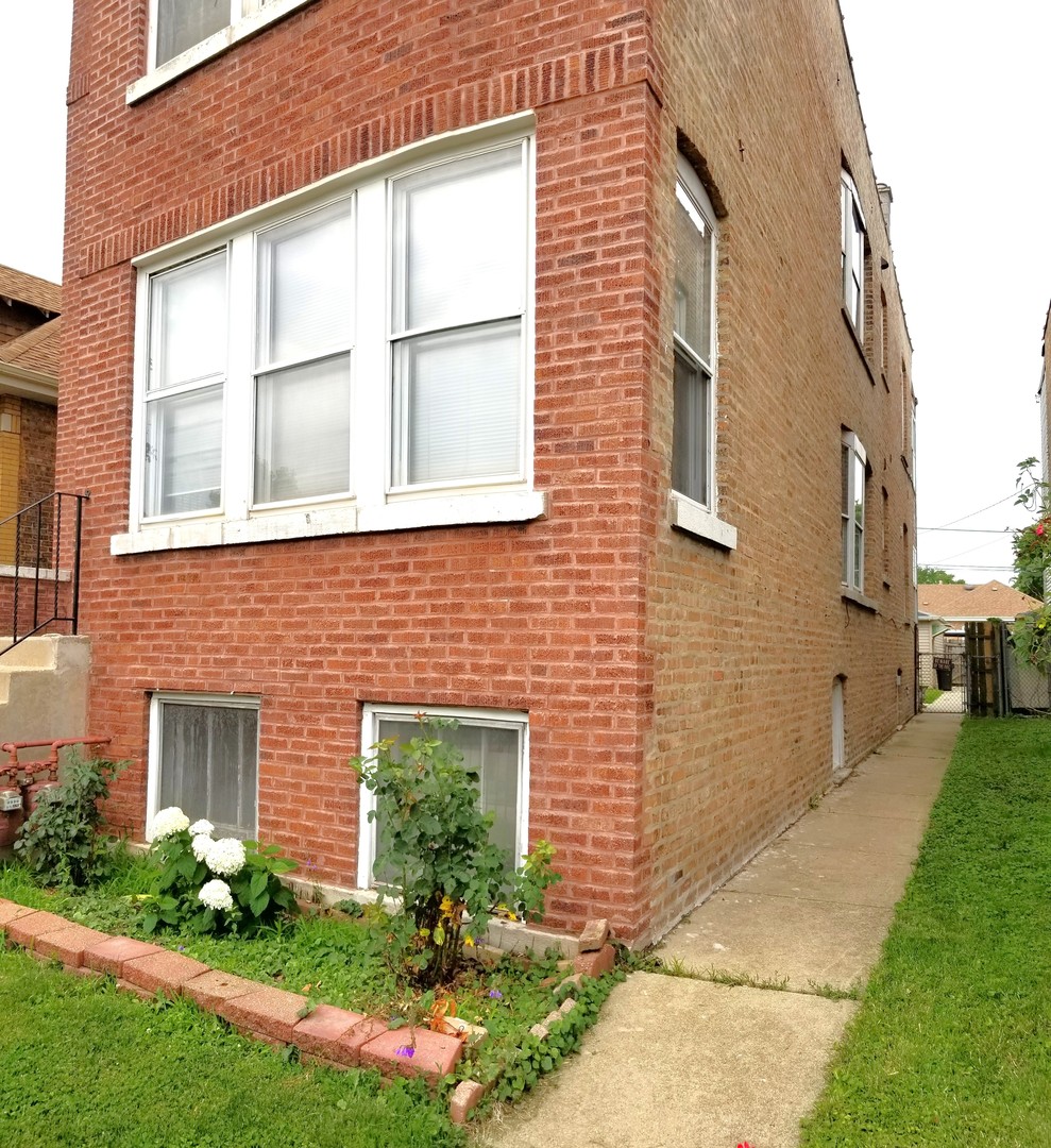3028 W 53rd Place Property Photo 2