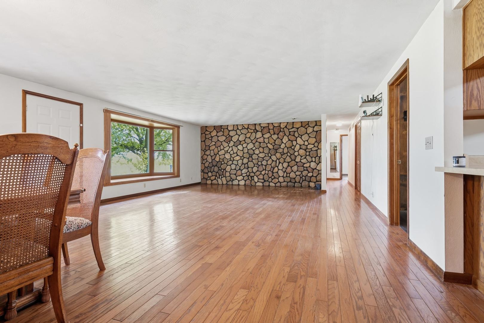 33777 E 500 North Road Property Photo 6