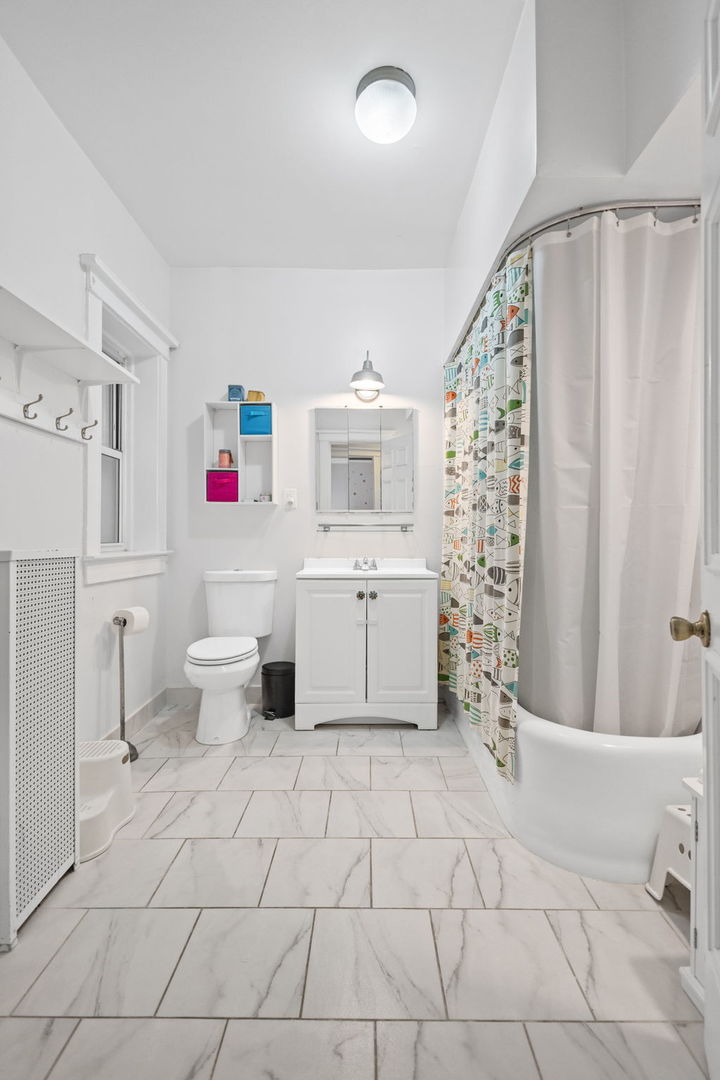 5133 S Greenwood Avenue 1 Property Photo 15