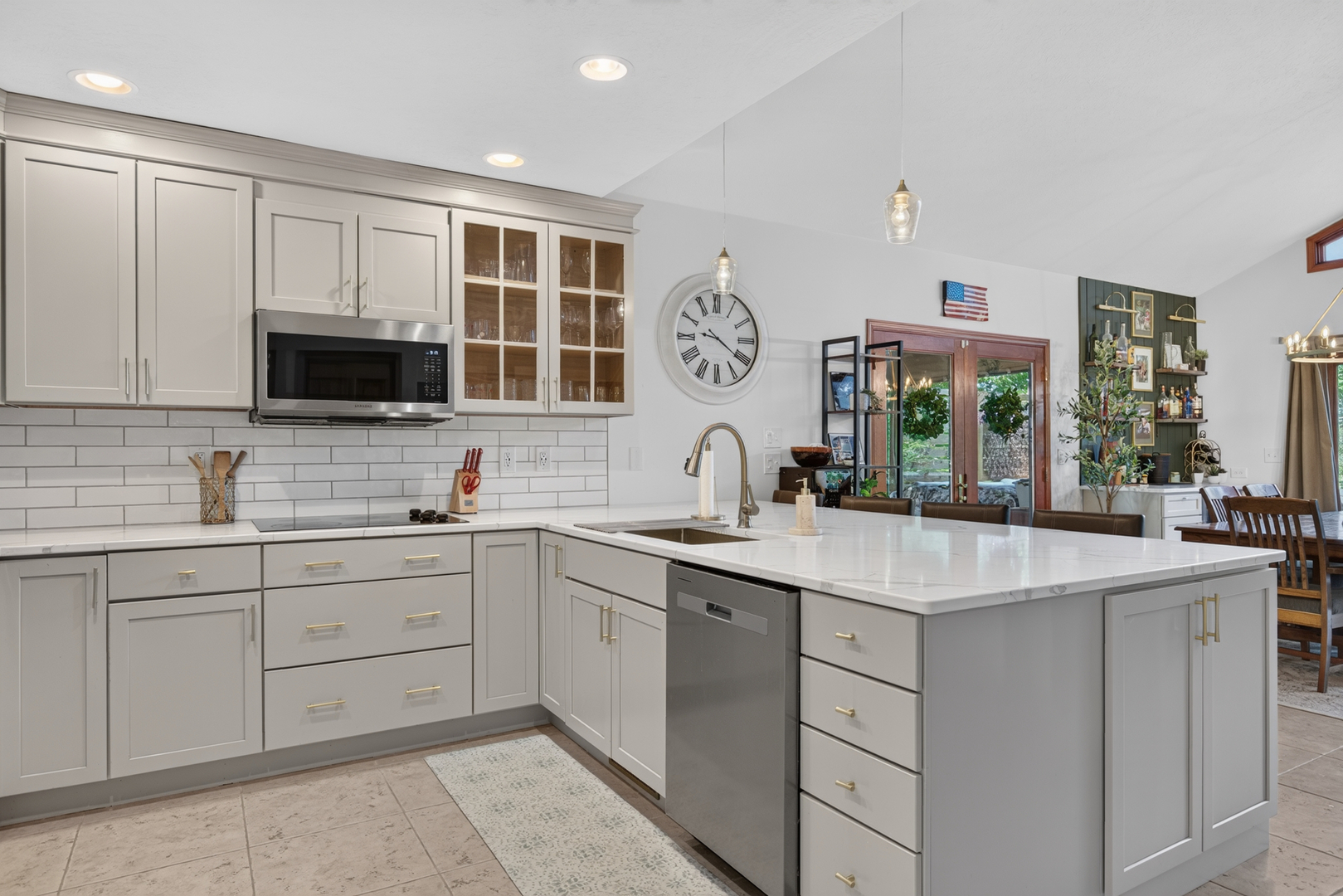 195 Breezy Point Court Property Photo 19